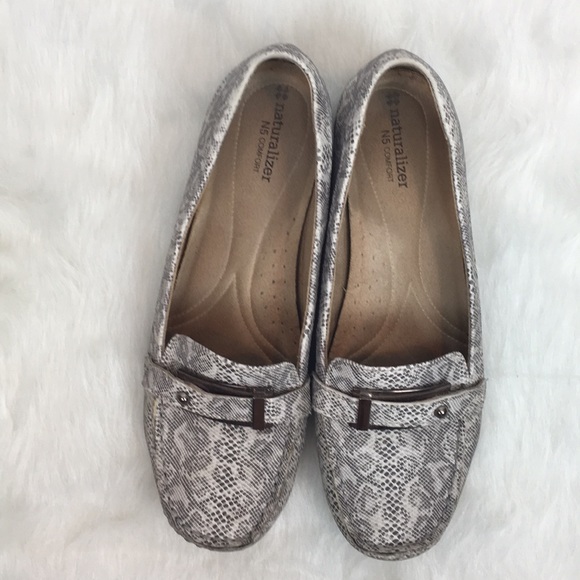 naturalizer gisella loafer